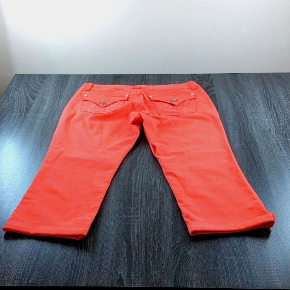 Nine West Missy Capris 8/29 Orange/Coral 2 Back Pocket Sparkle Embellishments - Picture 2 of 16